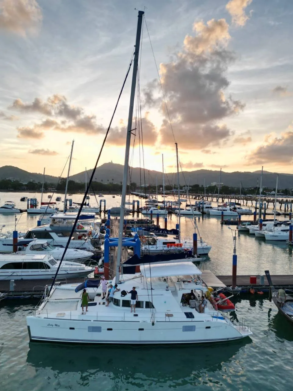 Sunsets & Sundowners — photo 17